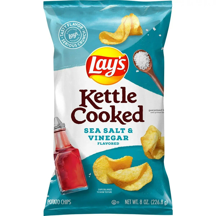 Lay's Kettle Cooked Sea Salt Vinegar Chips 8oz 1 pack