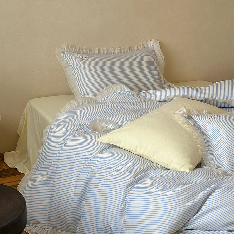 Cloud Reverie Bedding Set Blue-Queen 2000 g