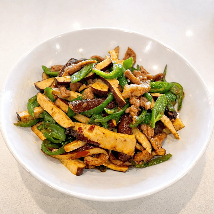 青椒香干肉丝 320 克