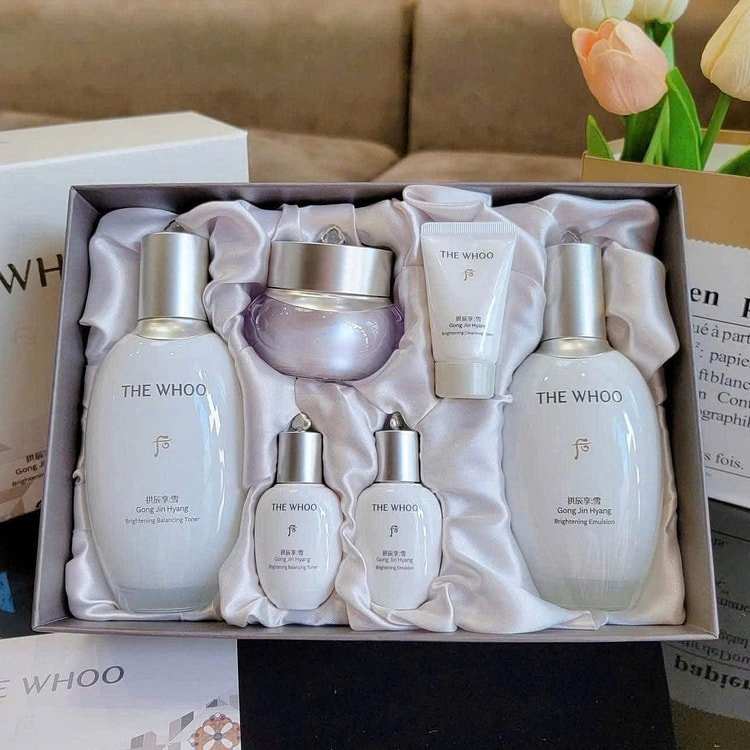 The Whoo Gongjinhyang Radiant White Renewal Set 1 hộp