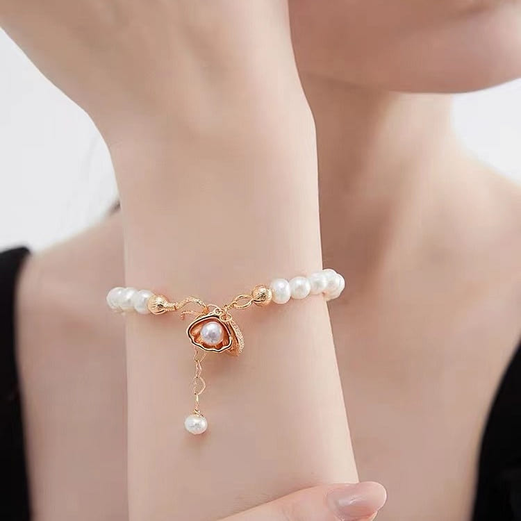 [MCK] Pearl bracelet , Luxury Niche , Sophisticated , High-end , Fashionable 1 count