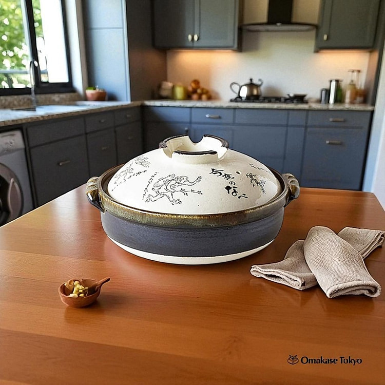 Saji Pottery Banko Ware Pot No. 8 Choju-Giga White