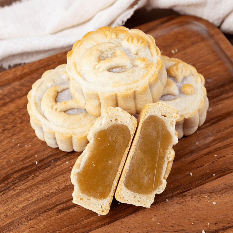 Lotus Paste Moon Cake 4pcs Festival Special Combo 1 each