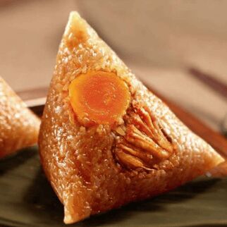Jiaxing Pork Zongzi with Salted Egg Yolk 280 g