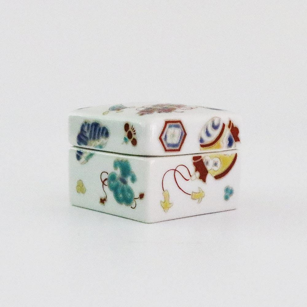 Kutani Ware Small Box Takara 2.12 × 2.12 × 1.77 in 1 count