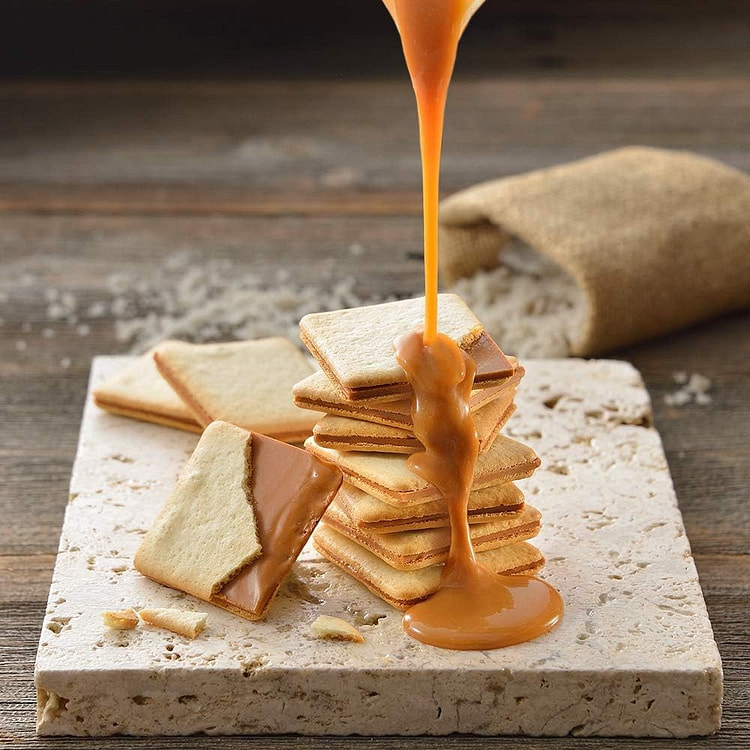 BISPOCKE Kobe Salted Caramel Sandwich Biscuits