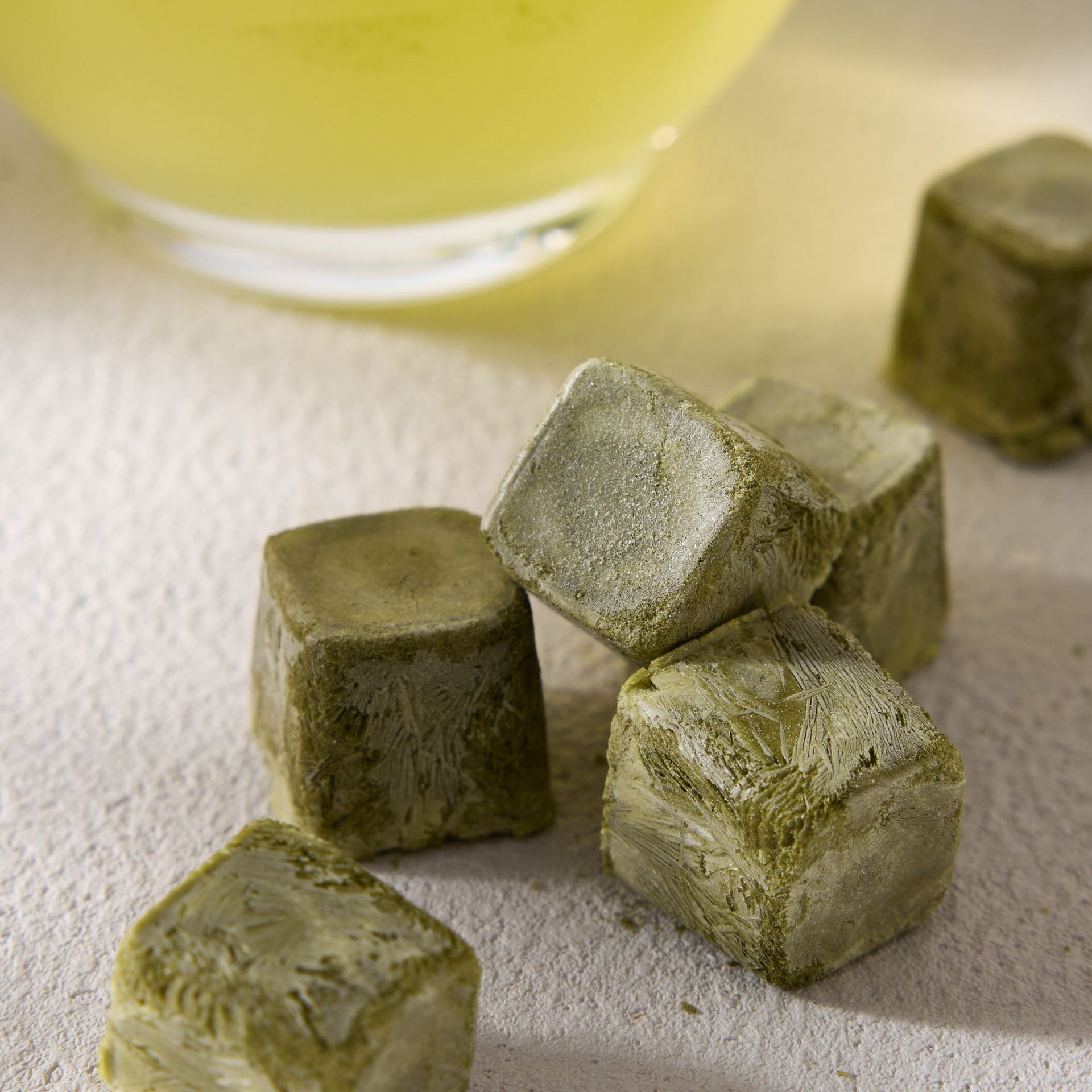 ryokuchaページ PonCha Ryokucha Green Tea Cubes - Weee!