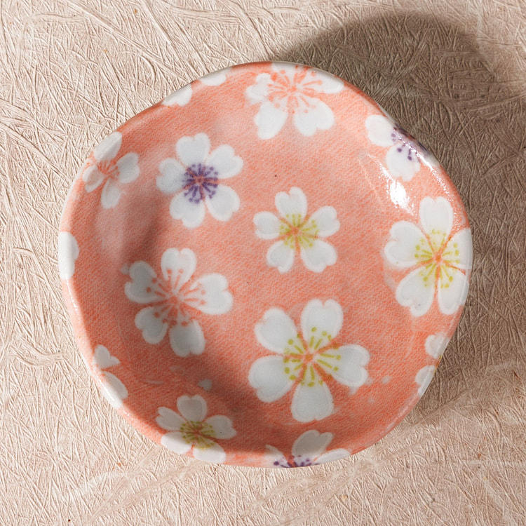 Mamezara 花卉粉色盘子