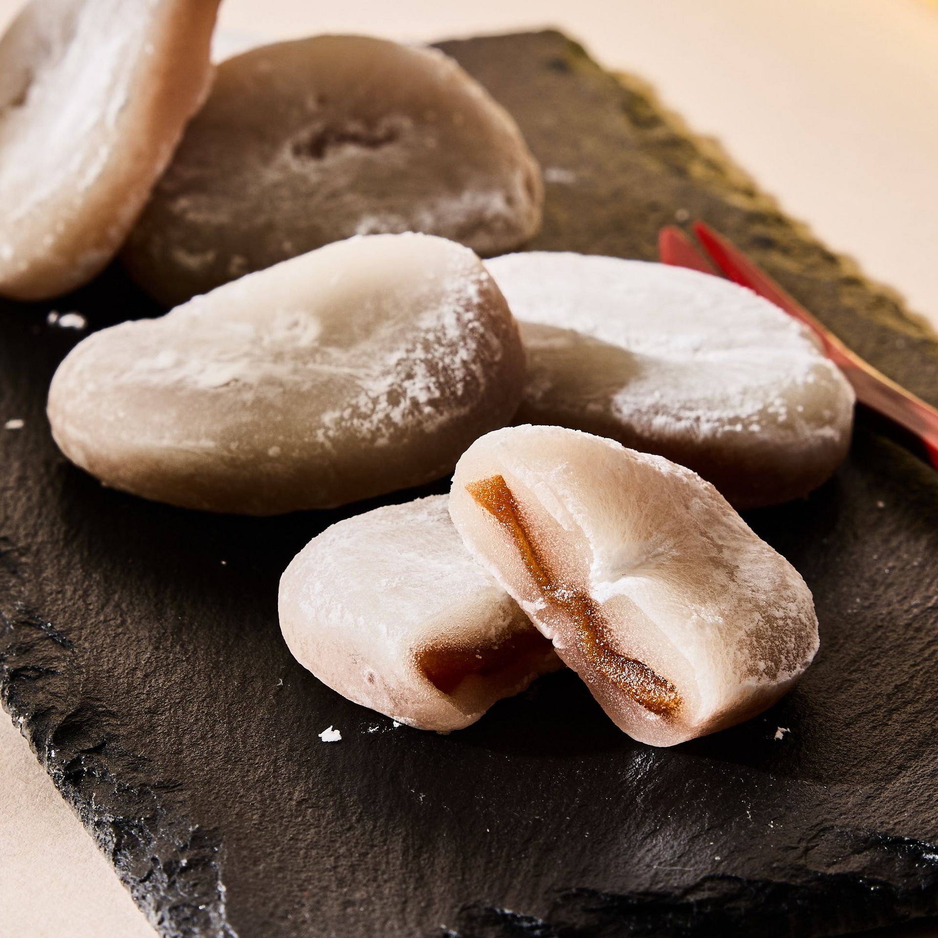 Anko Habutae Mochi - Weee!