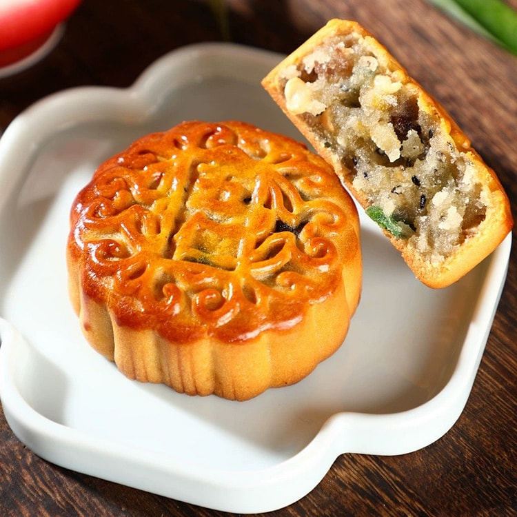 Wuren moon cakes 100g*5 pieces.