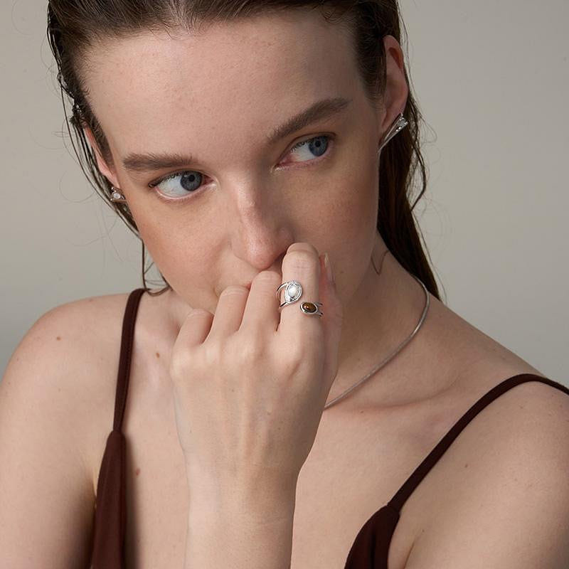 White Shell Open Ring - Adjustable 5 pao