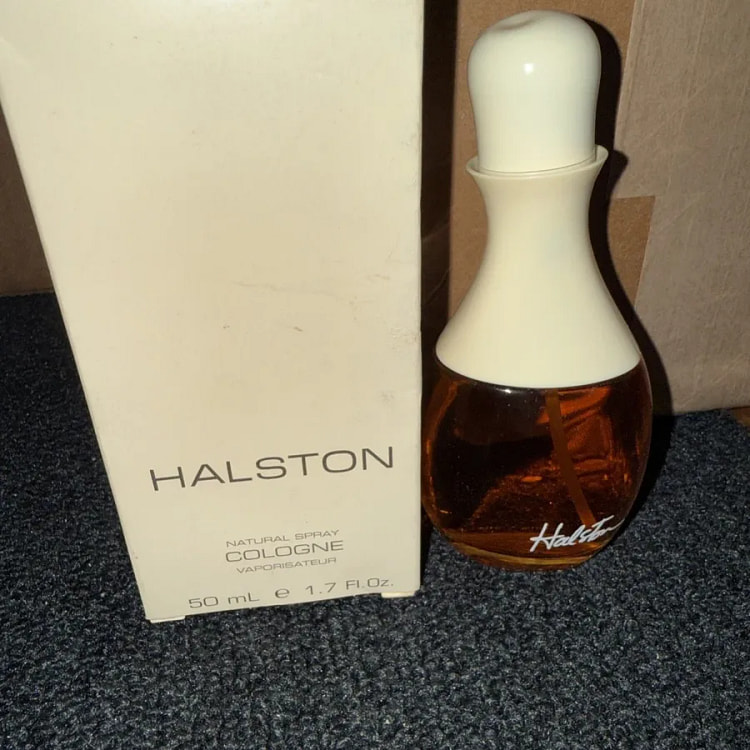 VTG Halston Natural Cologne Spray 1.7 Oz 50 mL New 200 pack