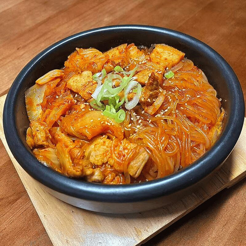 Stir-fried Pork Belly w Kimchi & Glass Noodle 300g 1 each