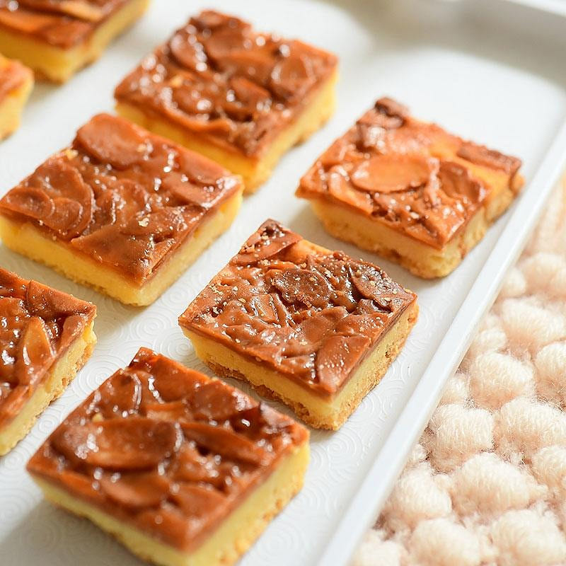 Other handmade caramel almond cookies 100 g