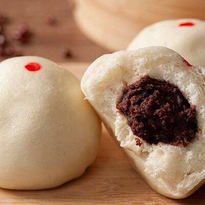 red bean bun