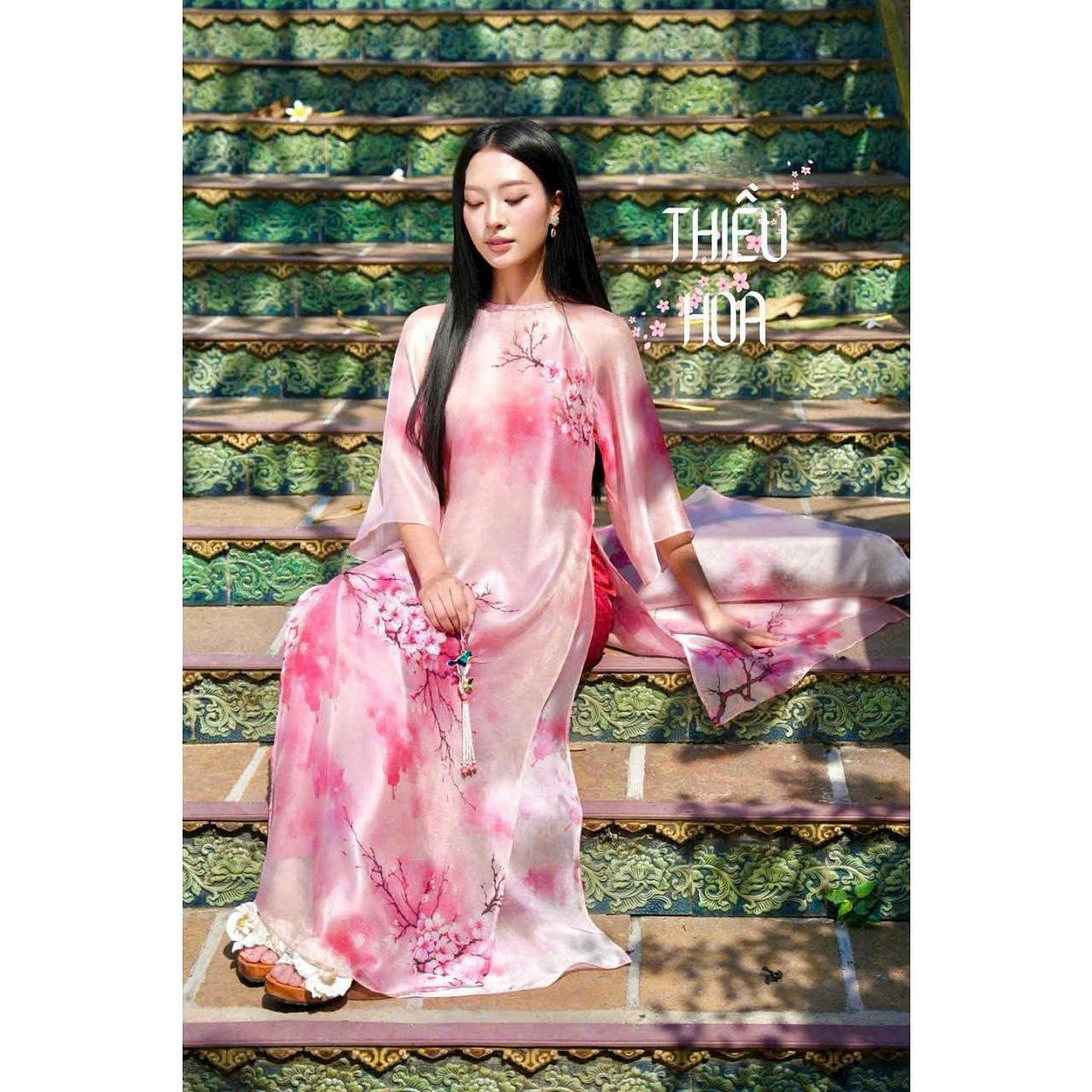 Cocolili Size L T402 Silk Ao Dai (With Pant) 1 each