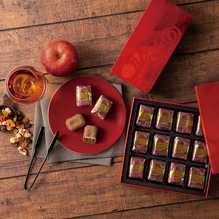 Yoku Moku Marzipan and Milk Chocolate 12 pieces