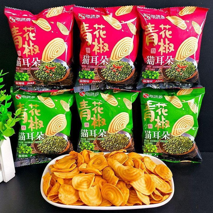 Yiweiyuan Spicy Cat Ear Crisps 495 g
