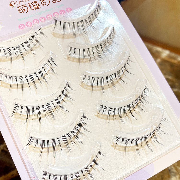 Fake eyelash Pointy Tail 5 pairs *1 box