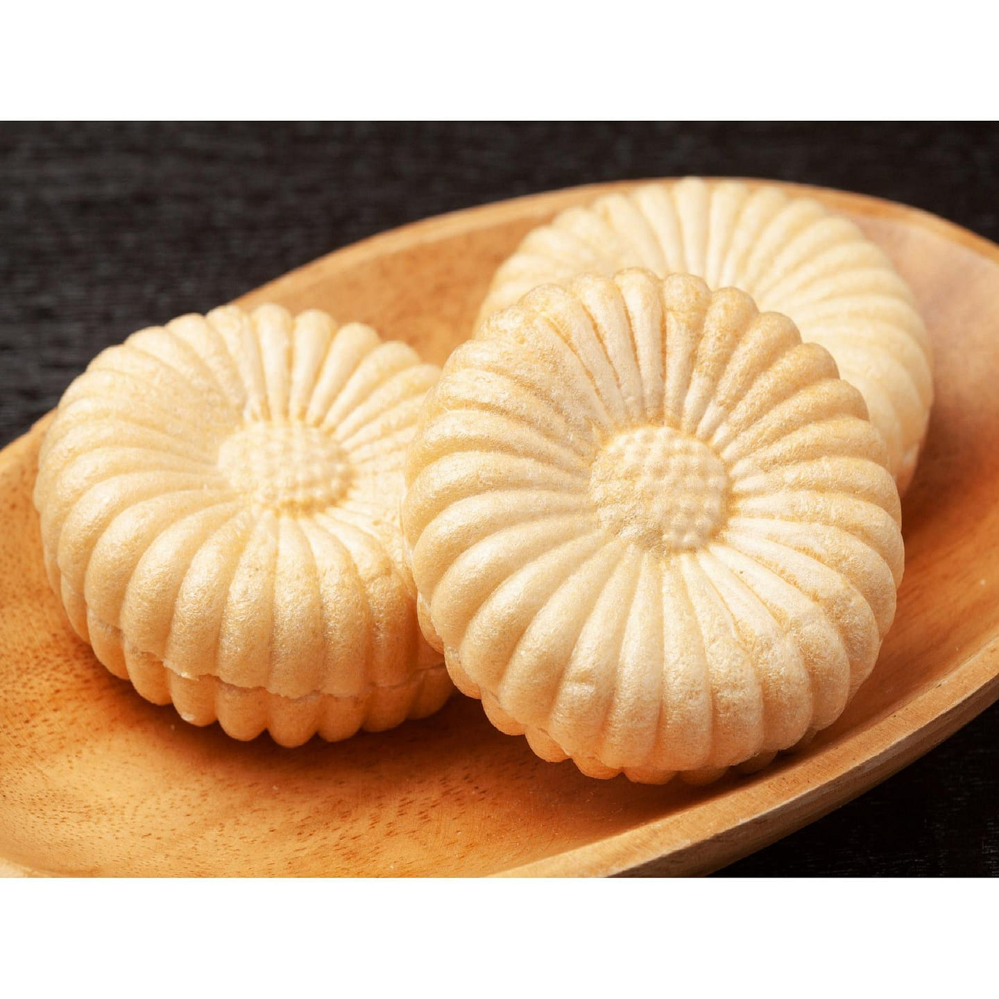 Monaka Shells Chrysanthemum 100pcs 1 each