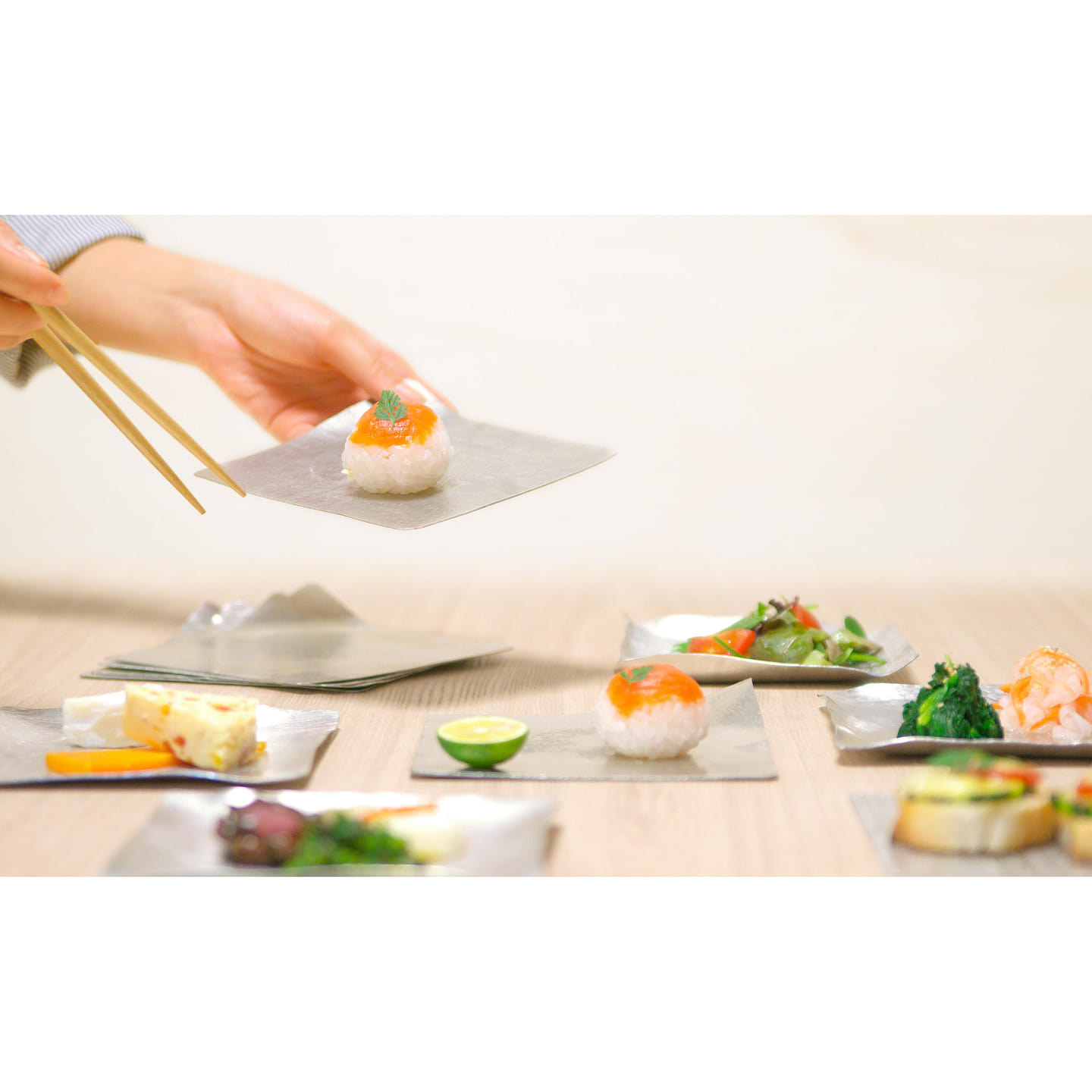 Suzugami Flexible Foldable Dish 锡盘 Arare 11×11 cm (4.3×4.3in) 0.5 磅