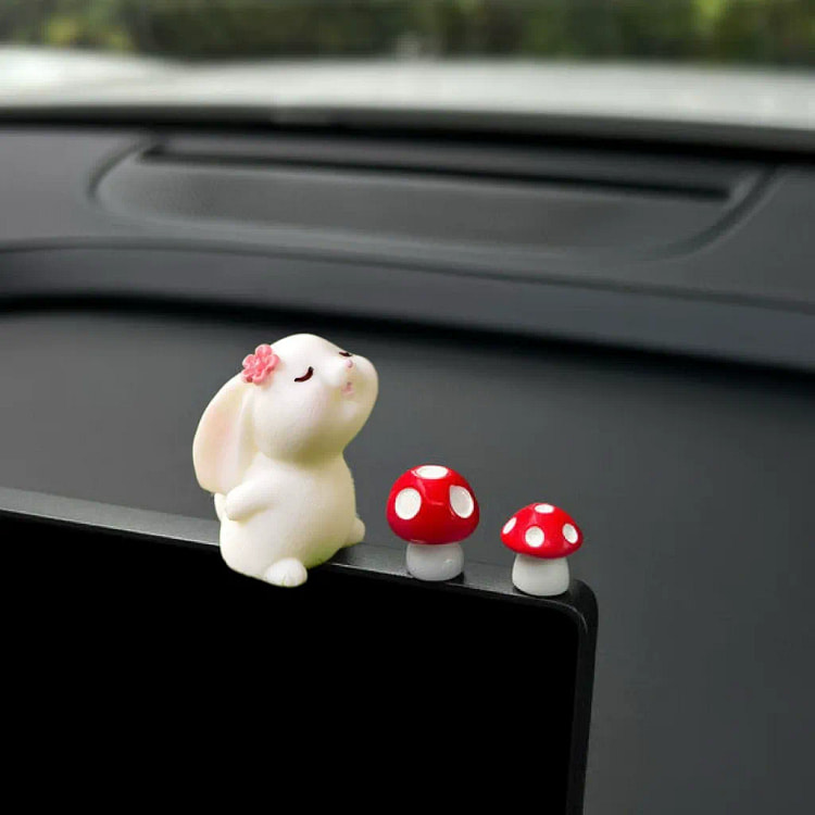 汽车摆件兔子1个 红色大号蘑菇1个 红色小号蘑1个 100 克
