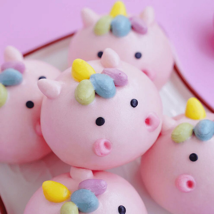 Unicorn Strawberry Bao (with Strawberry Filling)