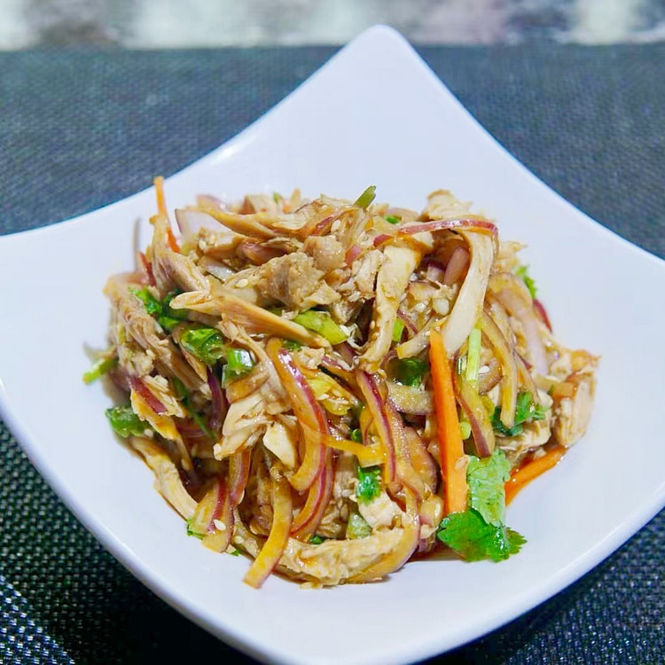 Spicy Numbing Shredded Chicken 250 g