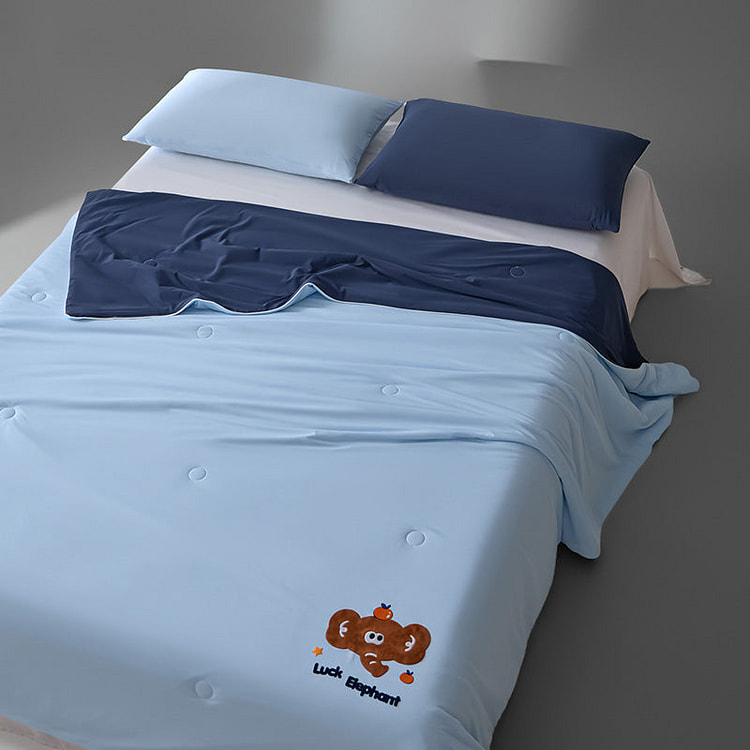 Sleepy Buddies Cooling Quilt Blue Elephant-Double 2000 g