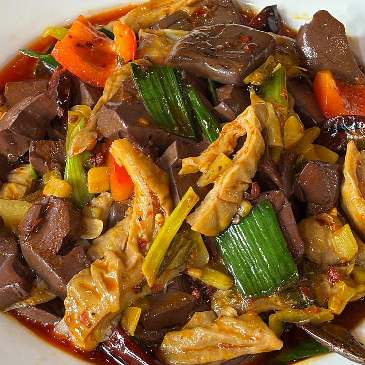 Pork Intestine & Pork Blood Cake in Pot 400g 1 each