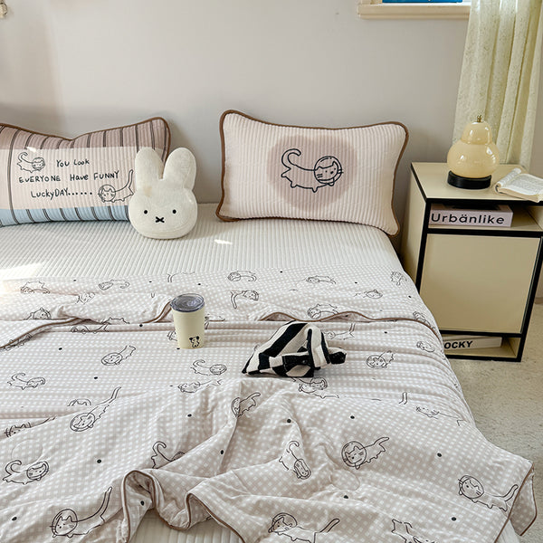 Whimsy Friends Cooling Quilt Lucky Meow-Twin 2000 g