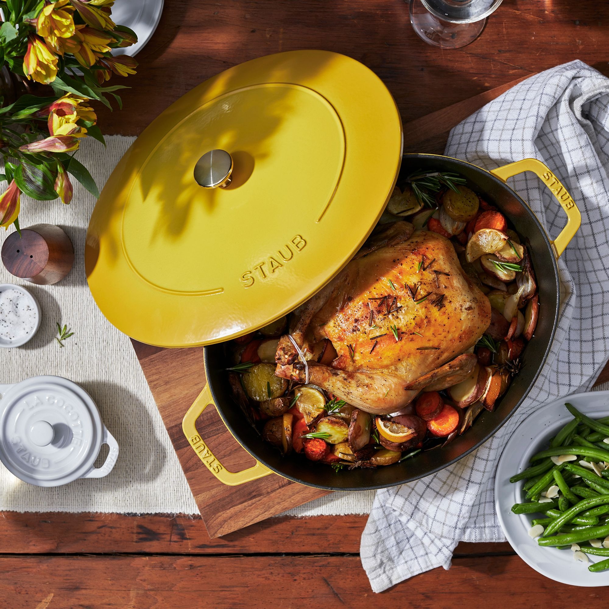 Staub Cast Iron 6.25-qt Shallow Oval Dutch Oven 6.25-qt / Citron 1 個