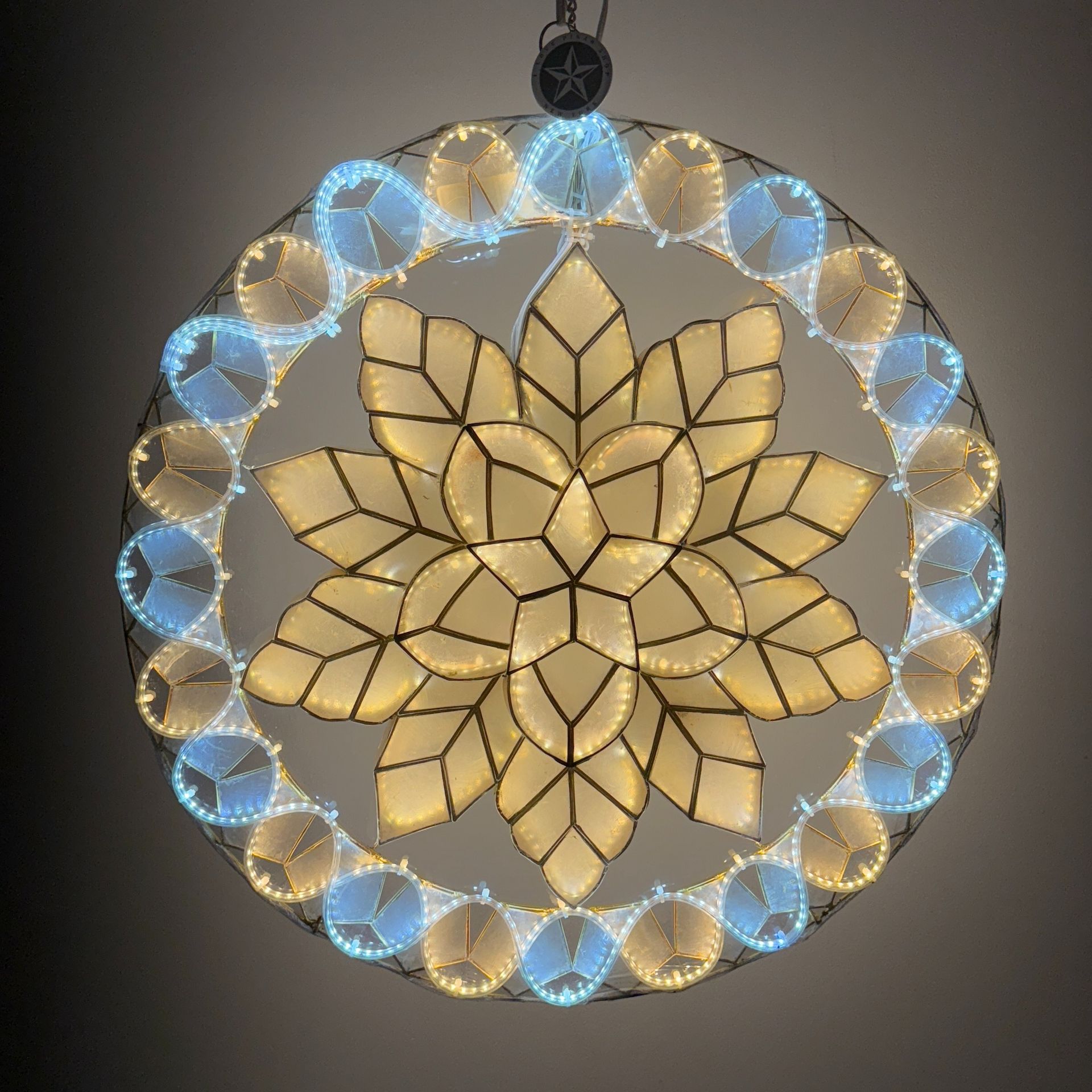 Get Classic White Capiz Parol 20\, image size:1920x1920