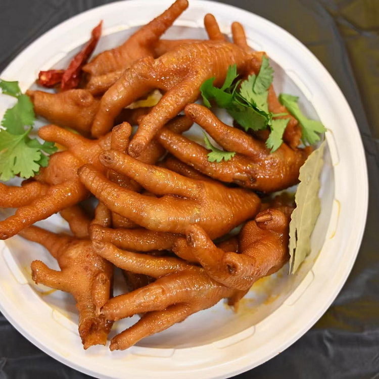 Spicy Braised Chicken Feet 10pc