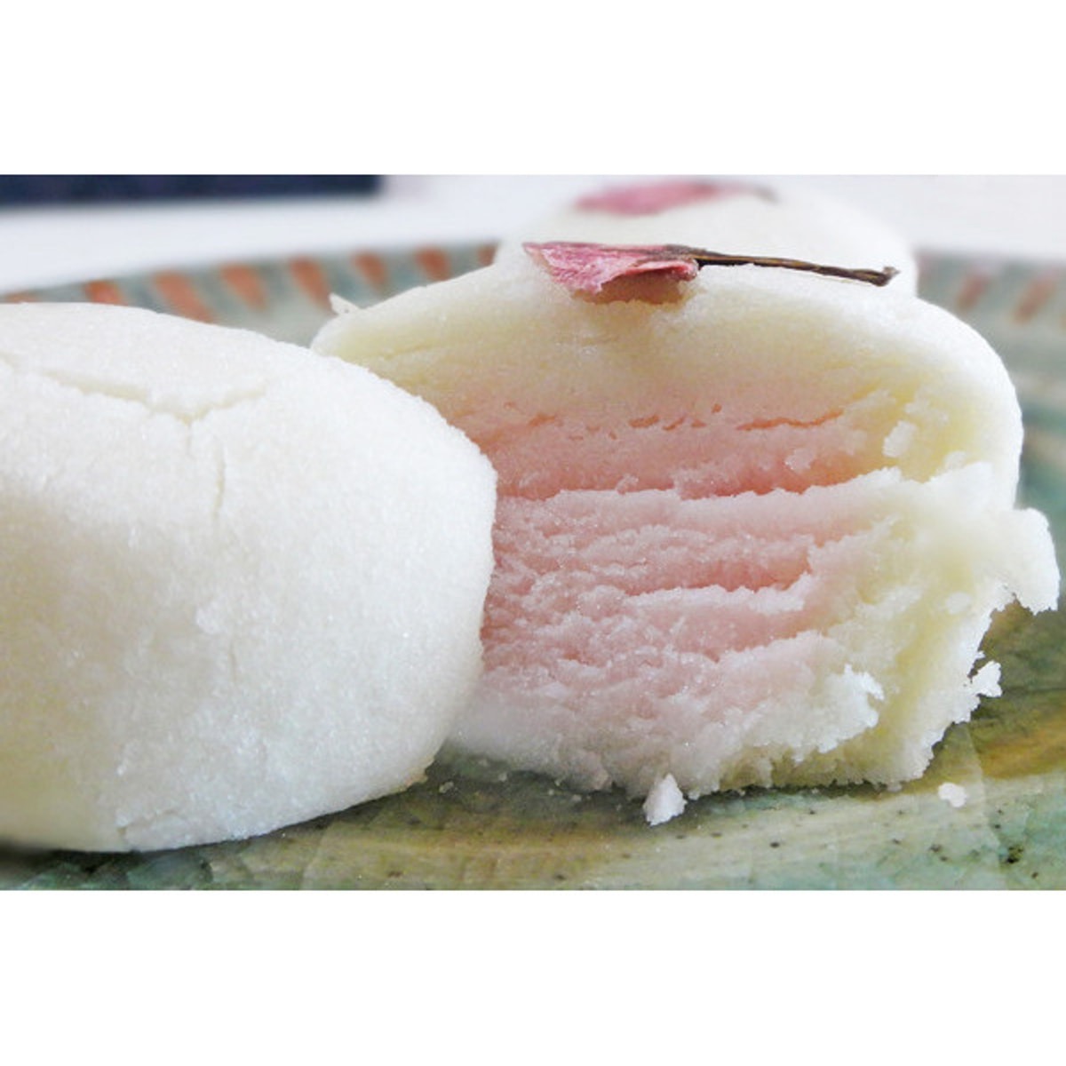 日本直送」宗家源吉兆庵・春限定 桜花しぐれ 6個箱入り - Weee!