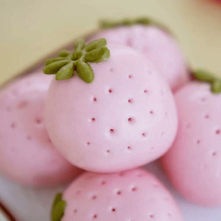 Sweetheart Strawberry Chocolate Bao 10.58 oz