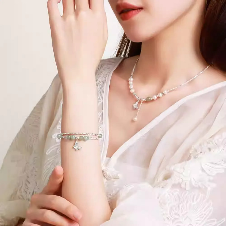周大生碎银子蝴蝶纯银手链