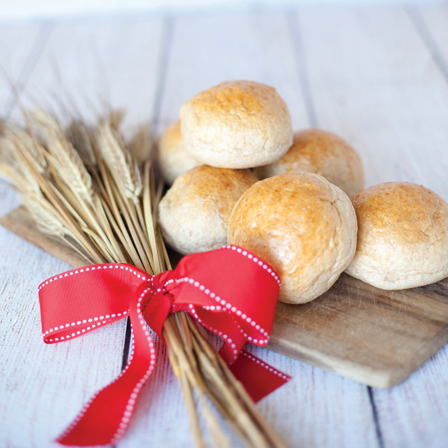 Hand Made Freshly Baked Dinner Roll (half dozen) 1 phần