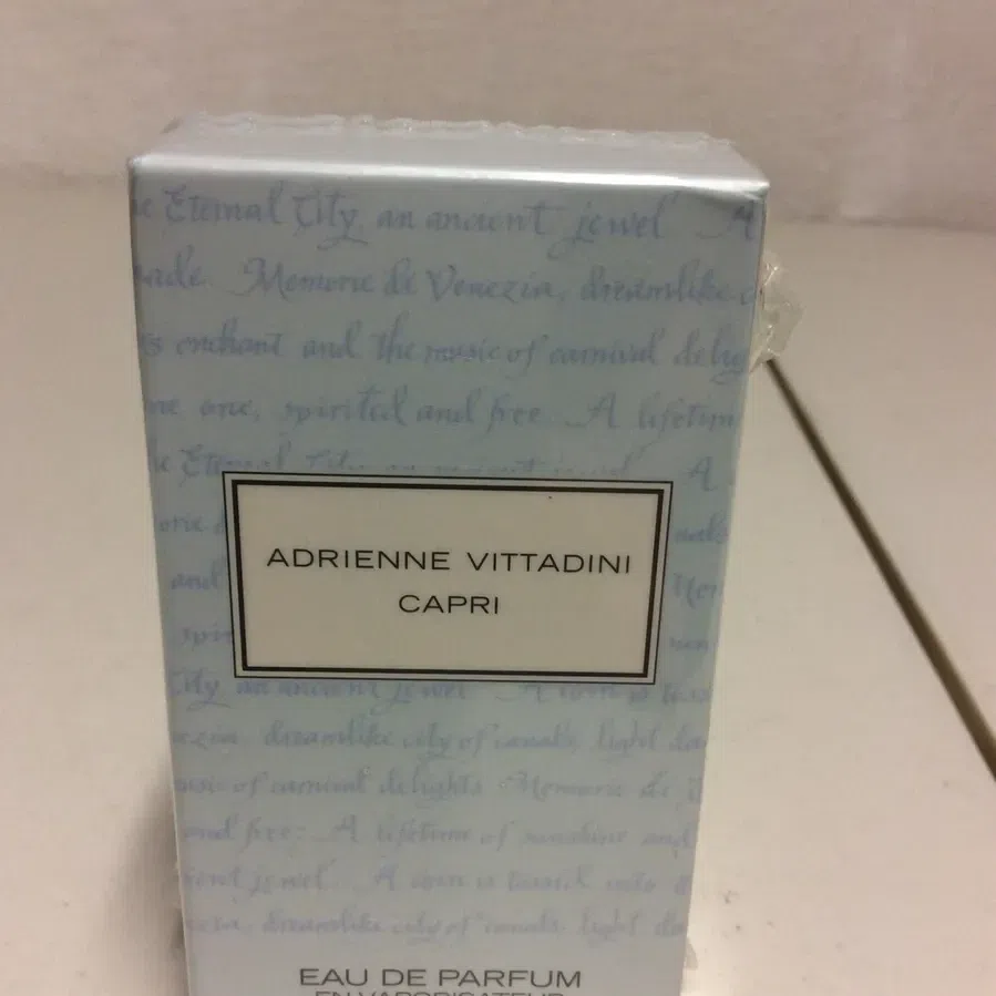 ADRIENNE VITTADINI CAPRI 1.0 oz 30 ml Women Perfum 1 bottle