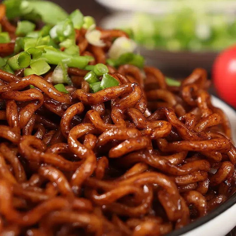 Old Beijing Zhajiang Noodles 100g*5 bags 500 g