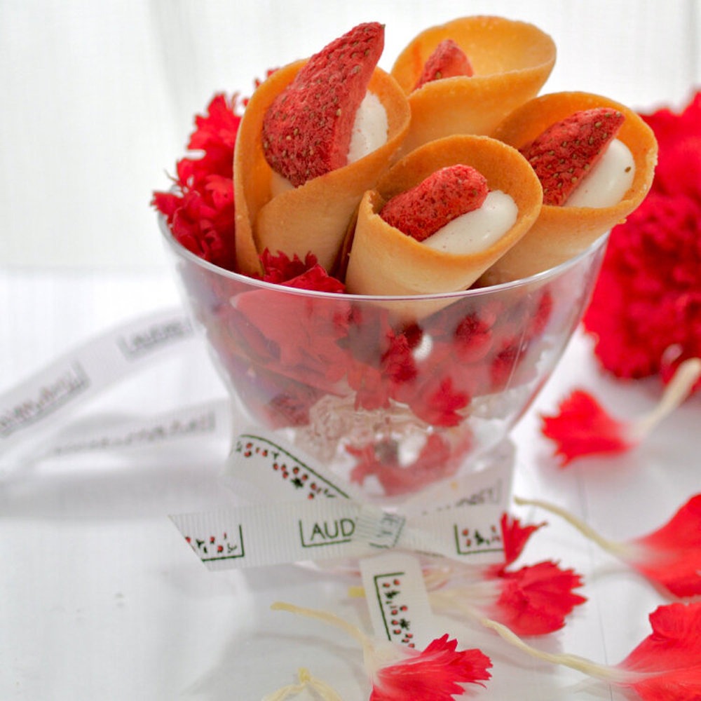 日本直送」母の日限定 オードリー・グレイシアブーケBOX 10個入り - Weee!