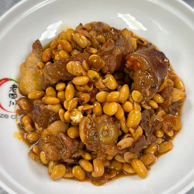 Braised Pork Tail w/ Soybean 450g 1 each
