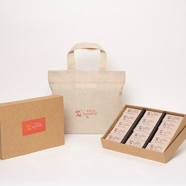 Sunny Hills 15pcs Pineapple Cake Gift Box 750 g