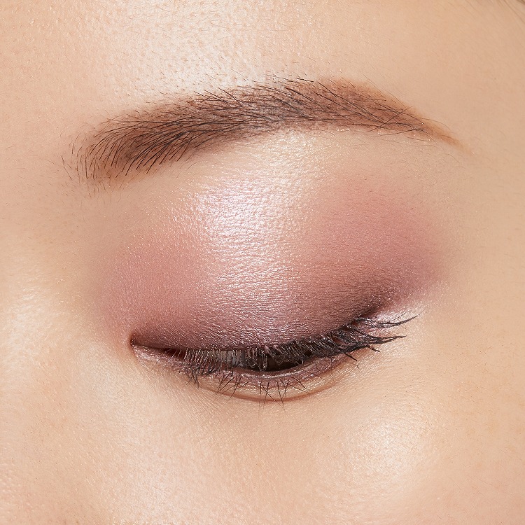 Get Cle de Peau Beaute Eye Color Quad Refill #9 Pink Coral Shells