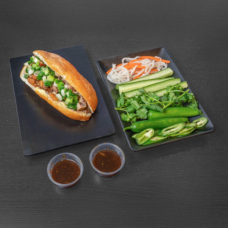 Vietnamese Mini Grilled Chicken Banh Mi 300g 1 each