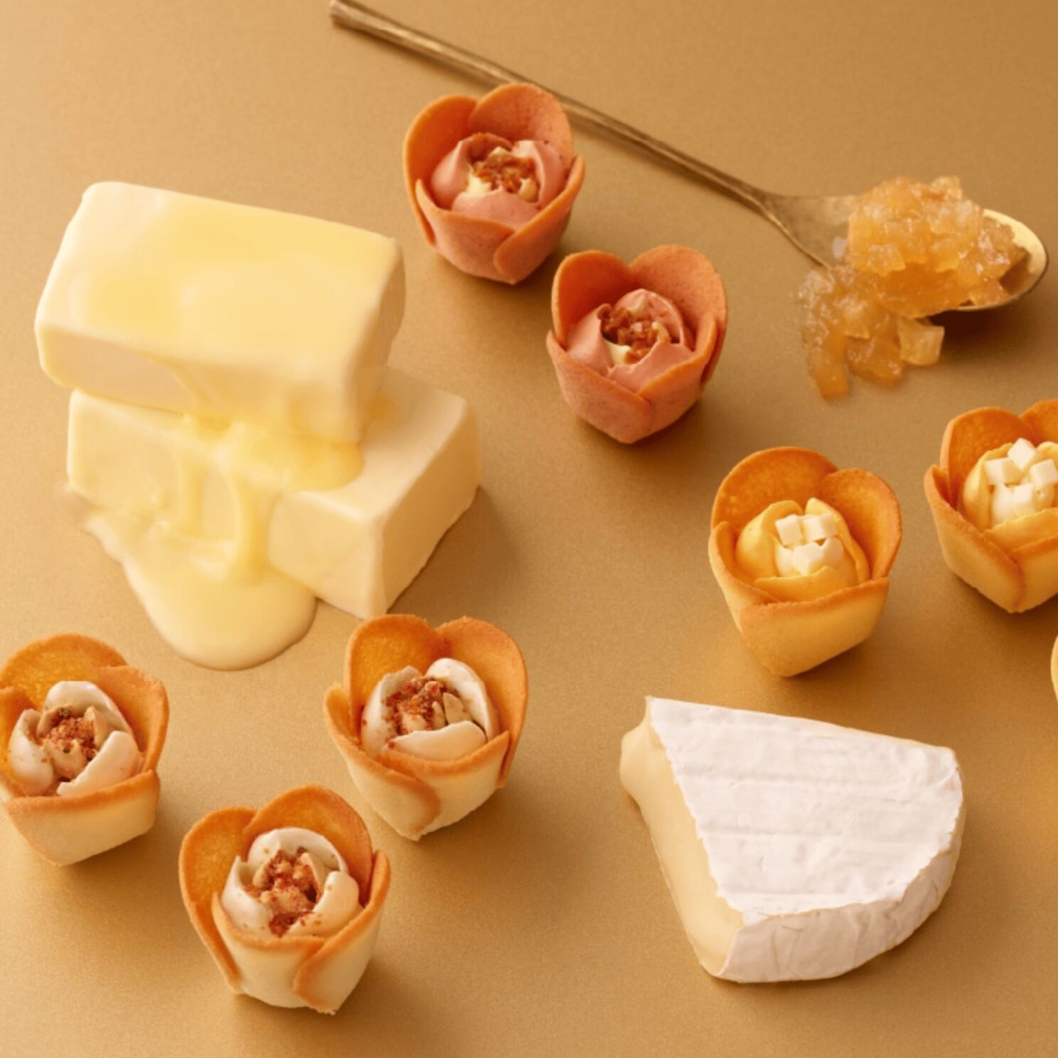 Get TULIP ROSE Butter Cheese Apple Tulip Cookies 15pcs 1 box