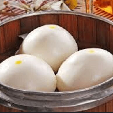 Queen Egg Custard Bun 3pcs 1 each