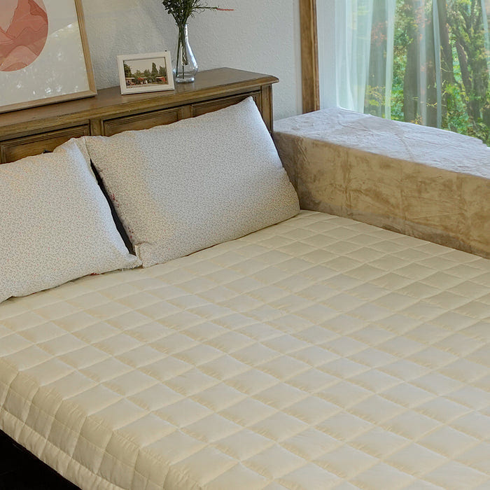 mumooroom Cotton Satin Mattress Pad with Elastic Band – CREAM (US King) 1 each