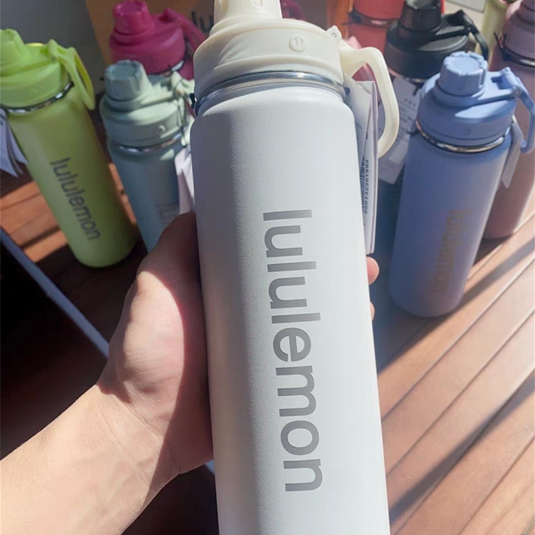 Lululemon Back To Life Water Bottle Sport 24Oz 710ml Insulated