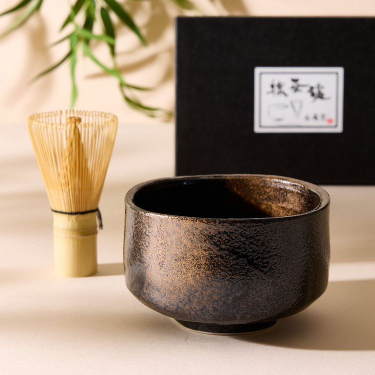 Kokusakin Gesho Matcha Bowl & Chasen Set